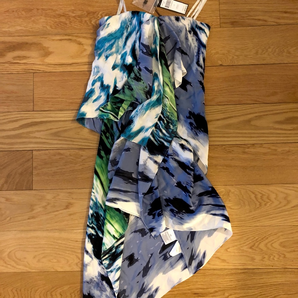 BCBG MaxAzria Dress ⭐️ strapless silk asymmetrical NWT - Picture 6 of 10